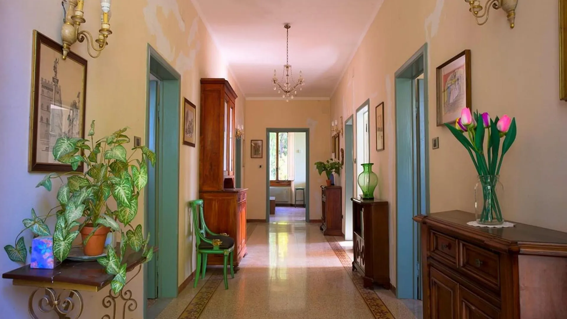 Lovely Holiday Home In Montefiridolfi With Hill View