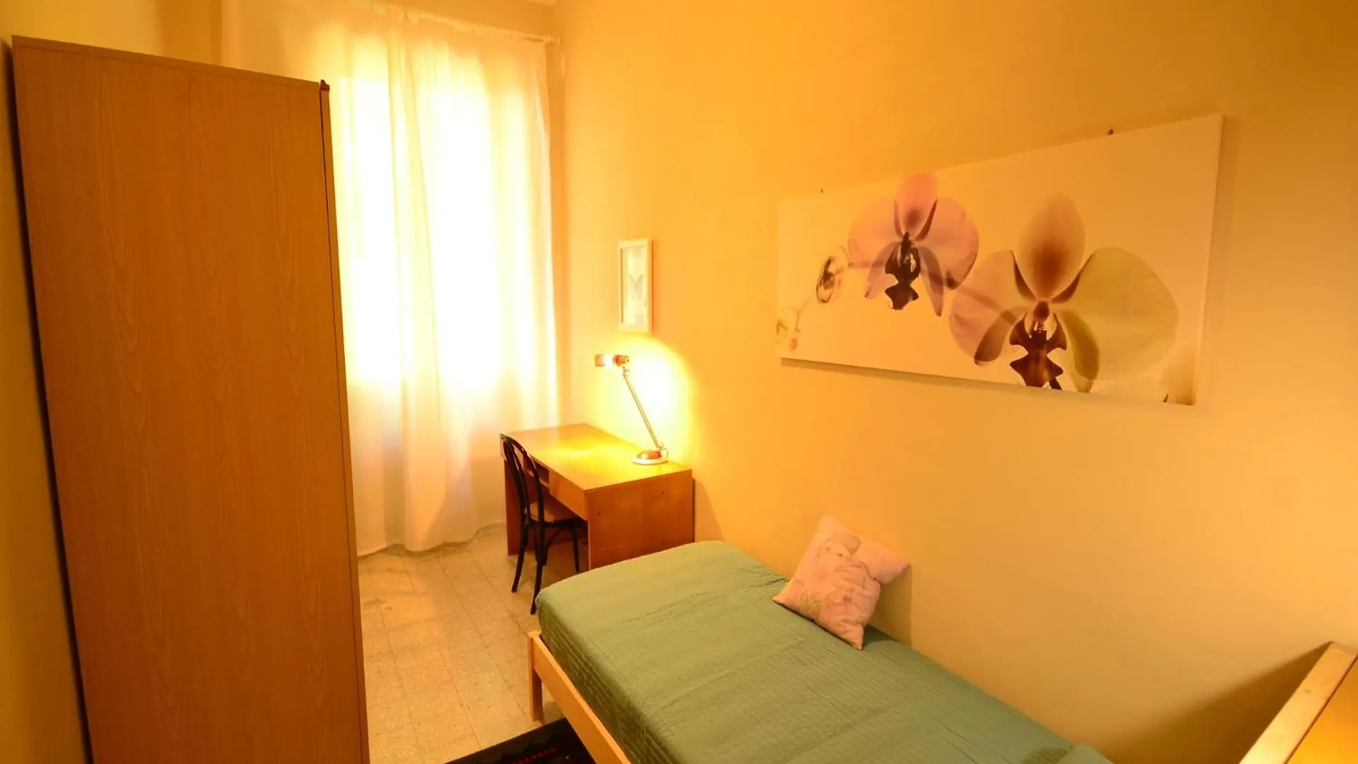 Lovely Holiday Home In Montefiridolfi With Hill View