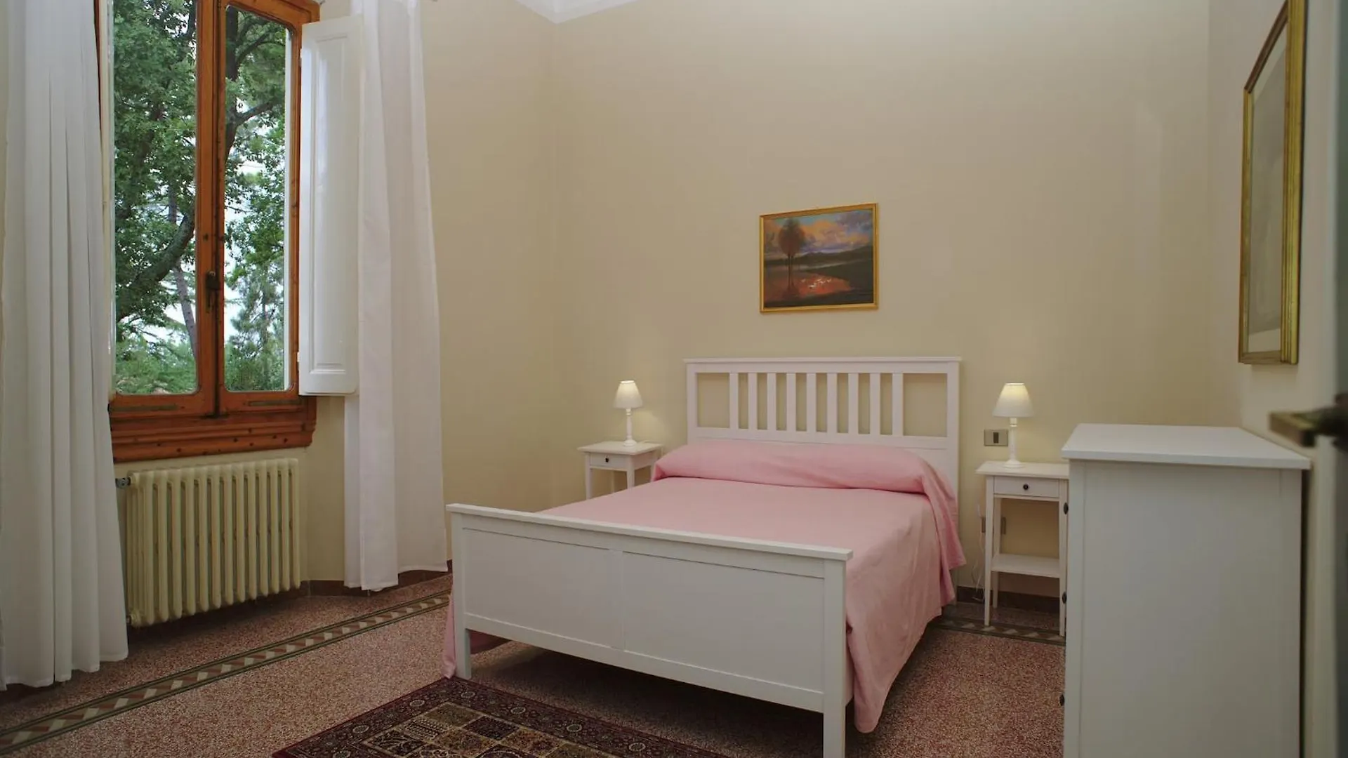 Lovely Holiday Home In Montefiridolfi With Hill View