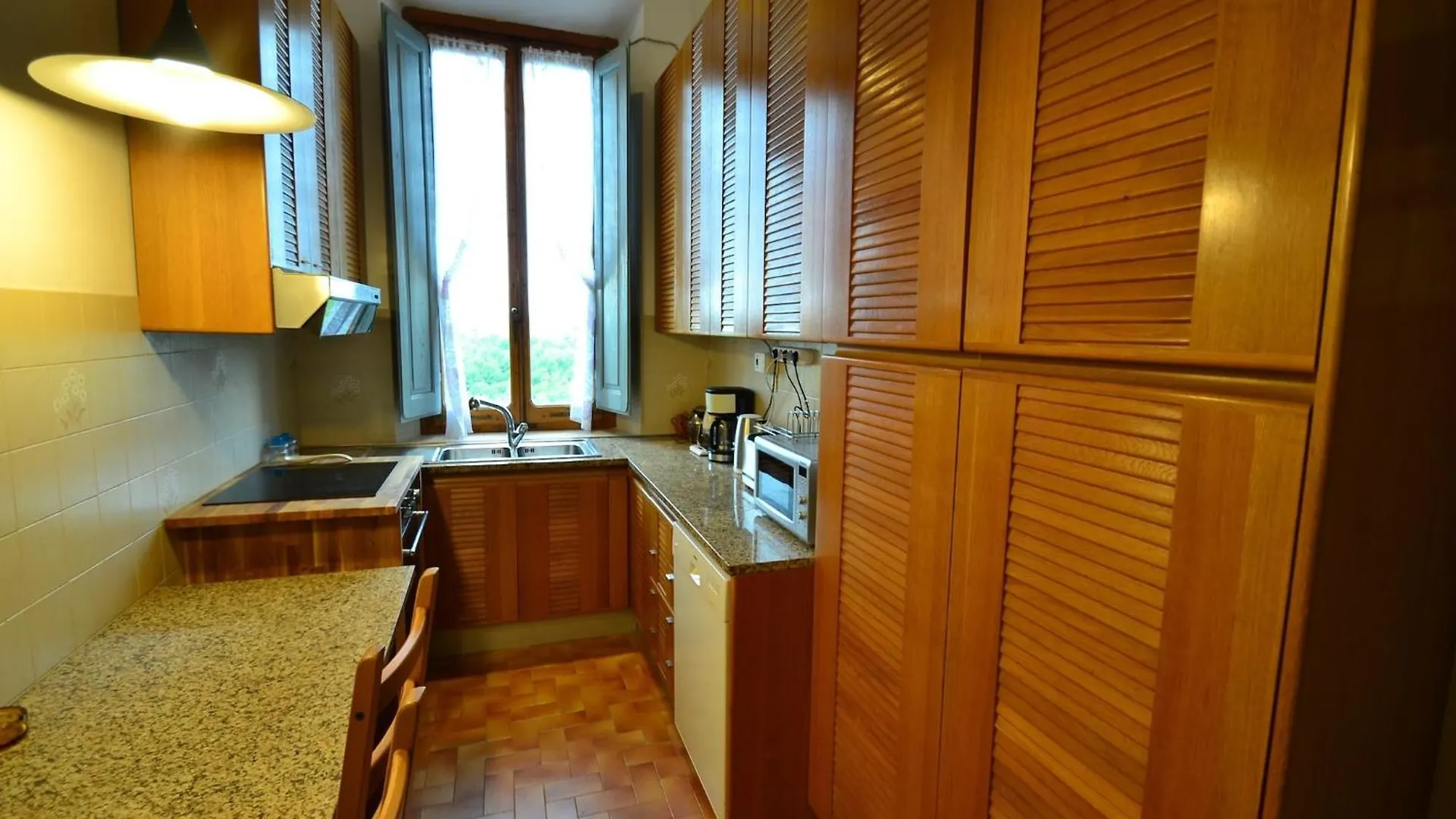 Lovely Holiday Home In Montefiridolfi With Hill View Italy