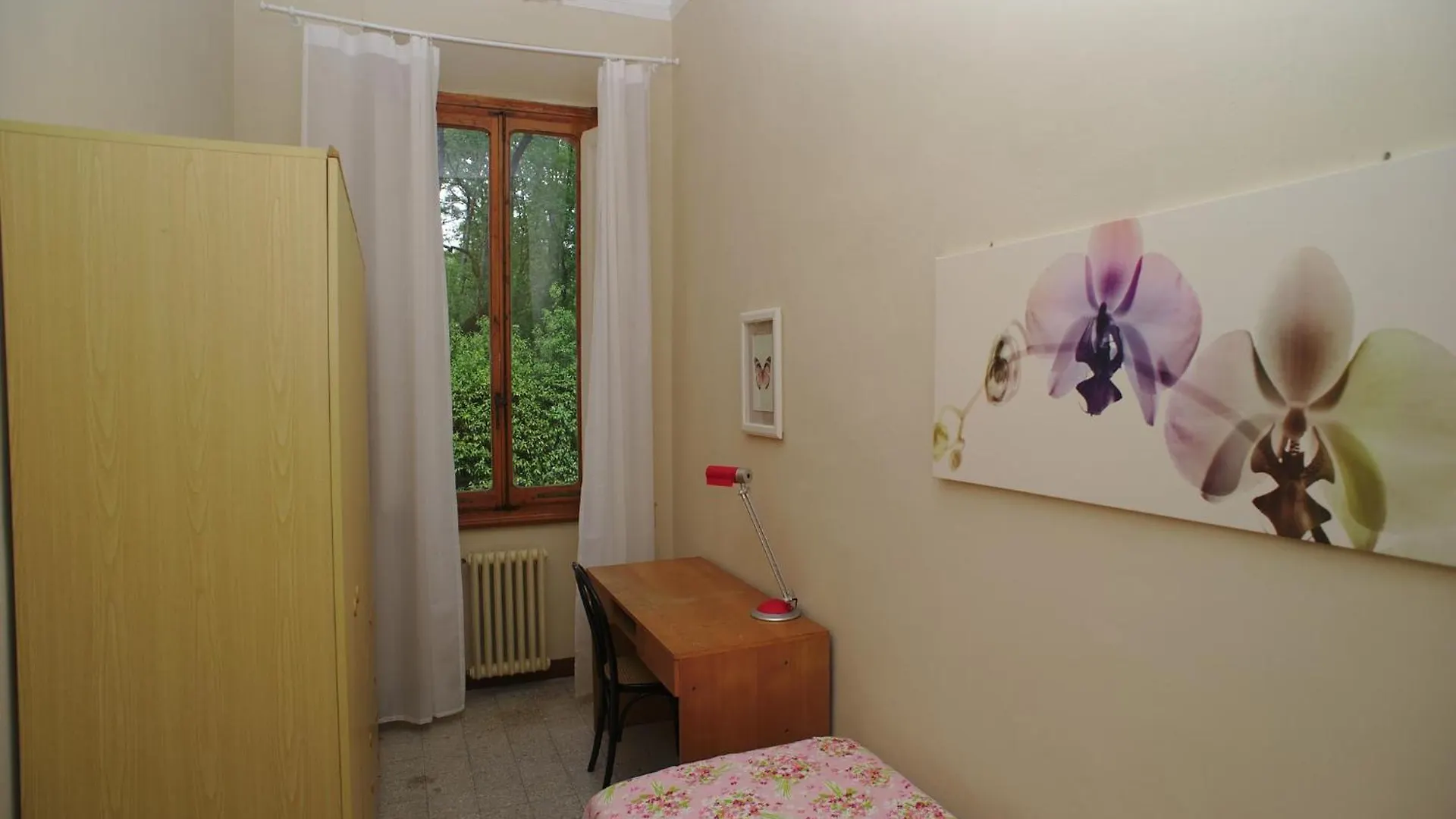 Lovely Holiday Home In Montefiridolfi With Hill View