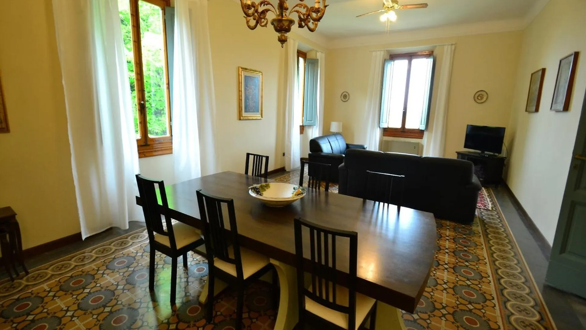 Lovely Holiday Home In Montefiridolfi With Hill View Italy